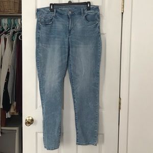 American Eagle Woman’s Jeans Slim! Size 16 long!